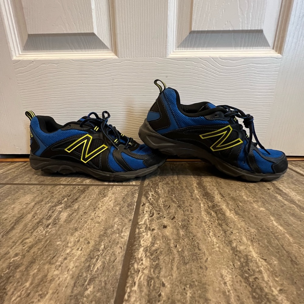 New balance 320 sneakers - very good condition